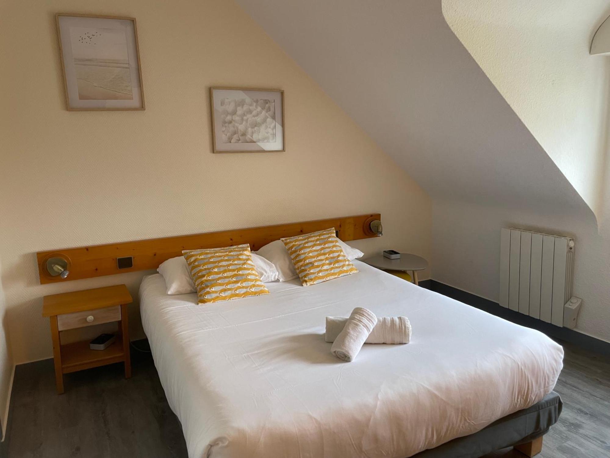 Hotel Aux Tamaris Sauzon Kültér fotó